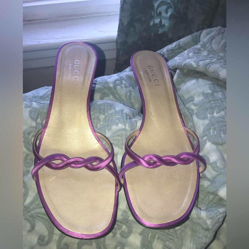 Gucci 8.5 strappy kitten heel sandal